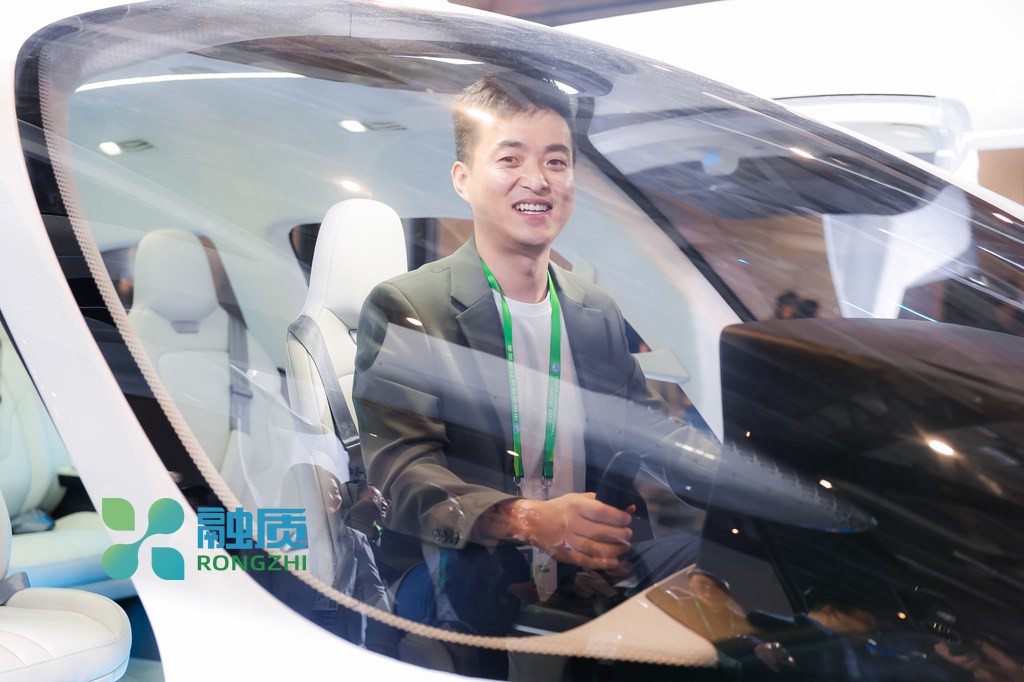 AI办公培训如何提升企业元宇宙应用能力