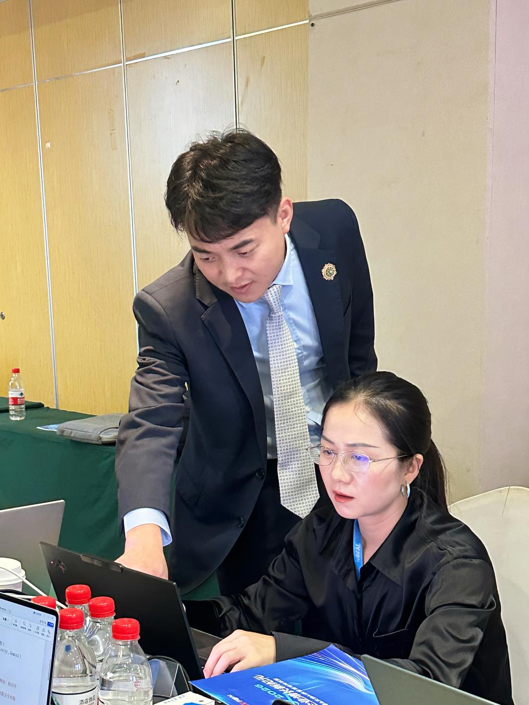 适合中小公司的AI营销服务商