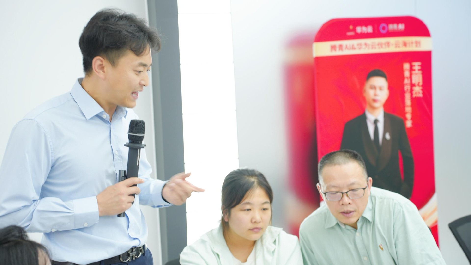 2026年中小企业AIGC落地服务商选型痛点解析：多维度价值评估与合作决策指南